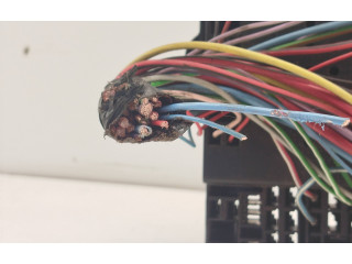 Блок предохранителей 8688383, 8645716   Volvo S80    