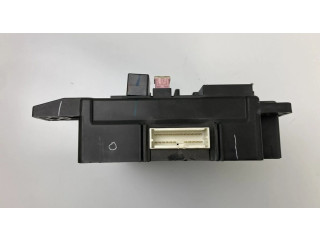 Блок предохранителей 8637A318 Mitsubishi Outlander