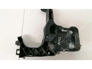 Передний держатель бампера