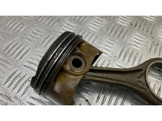 Píst 7 603 480, 11247603480 BMW 7 F01 F02 F03 F04 pro benzínový motor 4.4