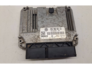 Řídící jednotka 03G906021CG, 1039S12044 Volkswagen Caddy 2009