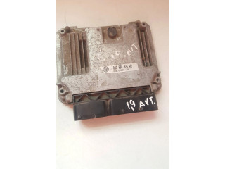 Řídící jednotka 03G906021AR Volkswagen Caddy 2006