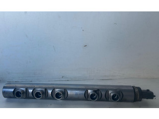 Топливная рампа 46328203, 0445216050 Maserati Ghibli