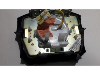 Подушка безопасности водителя ge4t57k00 Mazda 626