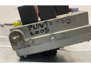   Pojistková skříňka    Fiat Punto (188) 