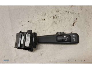 Ручка стеклоочистителей    Volvo V70