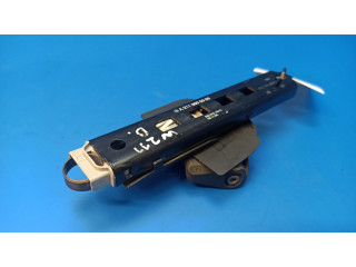 Регулятор высоты ремня безопасности