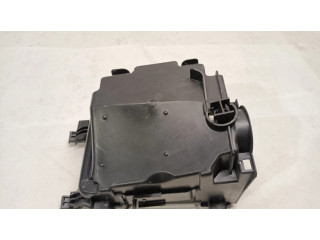 Pojistková skříňka Крышка ящика предохранителей 9804681780 Peugeot 3008 II 2017