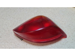 Задний фонарь левый сзади 393857, D25KA Ford Fiesta 2000-2001 года