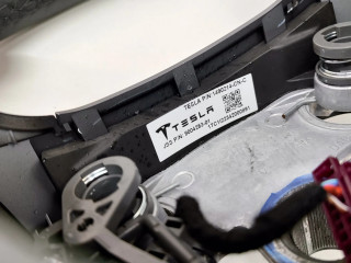 Руль Tesla Model 3 2017- года 1490214CNC