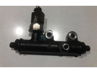 Топливная рампа Jaguar XF X250