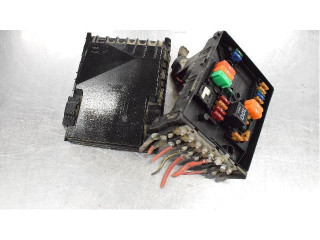 Блок предохранителей    Volkswagen Caddy    