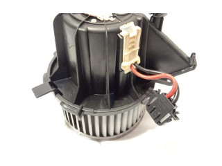 Вентилятор печки    8K1820021, 8K0820521B   Audi A5 8T 8F