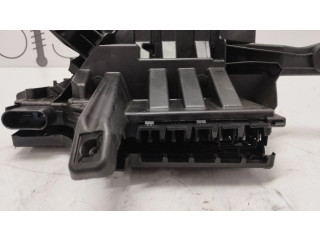 Pojistková skříňka A2055408095 Mercedes-Benz C W205 2022