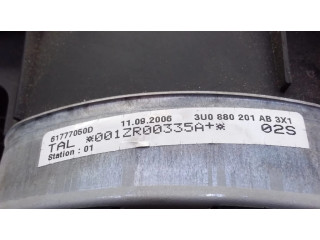 Подушка безопасности водителя 3U0880201AB, 61777050D   Skoda Praktik (5J8)