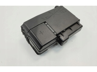 Блок предохранителей 525230582 Opel Meriva B