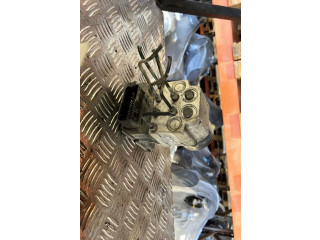 Блок АБС 8200963331   Renault  Trafic II (X83)  2002 - 2014 года