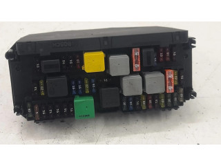 Pojistková skříňka A2129008307, A2129024403 Mercedes-Benz E C207 W207 2010