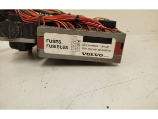 Блок предохранителей  9401802, 162647671   Volvo V70    