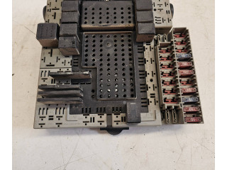 Блок предохранителей 9494673 Volvo S80