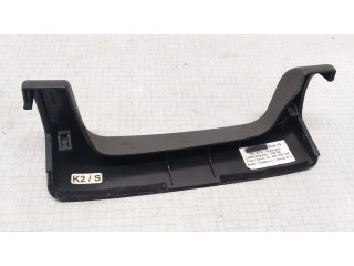 Другая деталь салона