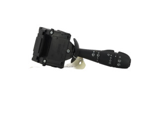 Ручка стеклоочистителей 8201168013 Renault Clio IV