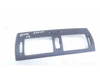 Другая деталь салона