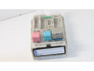 Pojistková skříňka 8273002150A Toyota Auris 150 2010