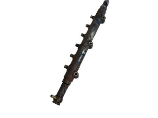 Топливная рампа 30622085, 001258L1   Volvo XC90  