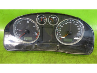 Přístrojová deska Volkswagen PASSAT B5.5 2002 3B0920827A