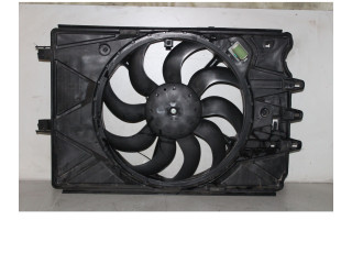 Вентилятор радиатора     52086489    Fiat 500L 