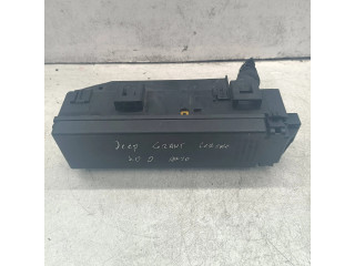 Блок предохранителей 56047835AF Jeep Grand Cherokee (WK)