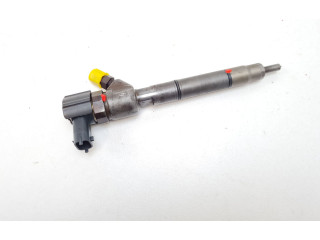 Форсунка 338002A900, 0445110320    KIA Ceed   