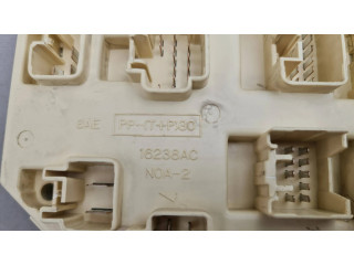 Pojistková skříňka 16238AC Chrysler 300M 1999