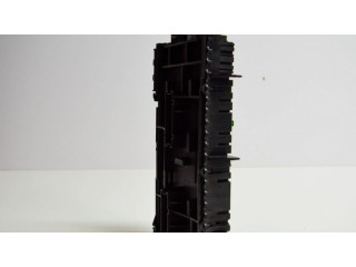 Pojistková skříňka 2469067100 Mercedes-Benz A W176 2014