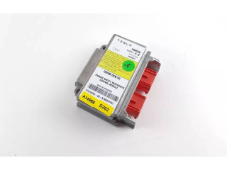 Блок подушек безопасности 101878100B, 1018781-00-B Tesla Model S