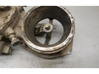 Топливная рампа 0438121011, 026133353 Audi 80 90 B3