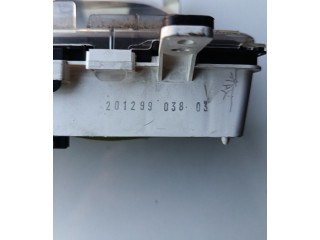 Панель приборов    Rover 25       