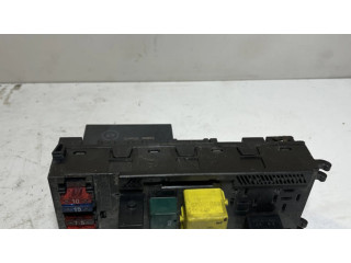 Pojistková skříňka 0025452701 Mercedes-Benz C W203 2001