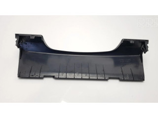 Другая деталь салона