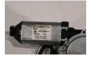 Моторчик заднего дворника IZ5955711 Skoda Octavia Mk2 (1Z)