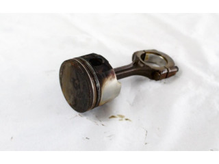  Поршень с шатуном  7701476393  Dacia Sandero  