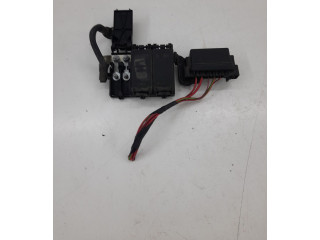 Блок предохранителей 5j0937548   Skoda Roomster (5J)    