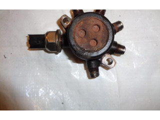 Турбина Распределитель топлива Renault Clio I 8200584034