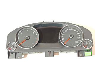 Přístrojová deska  Volkswagen Touareg II 2014 7P6920880D, 7P6920880  