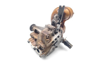 Масляный насос  H4B400;H4B408 150002257R, 150503885R  Renault Clio IV 