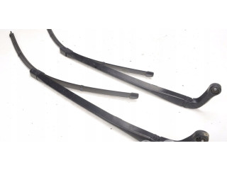 Ножка стеклоочистителей лобового стекла