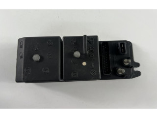 Блок предохранителей PA6GFM40, NP549 Alfa Romeo 166