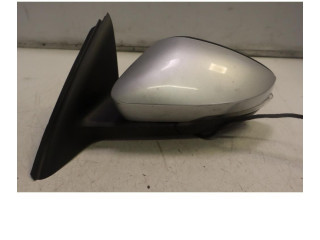 Зеркало электрическое Skoda Octavia Mk3 (5E) 2013 - 2019 года