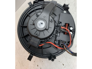 Вентилятор печки 5Q1819021 Skoda Octavia Mk3 (5E)